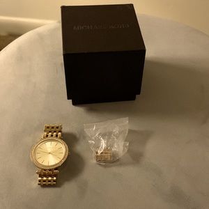 Michael Kors gold link watch